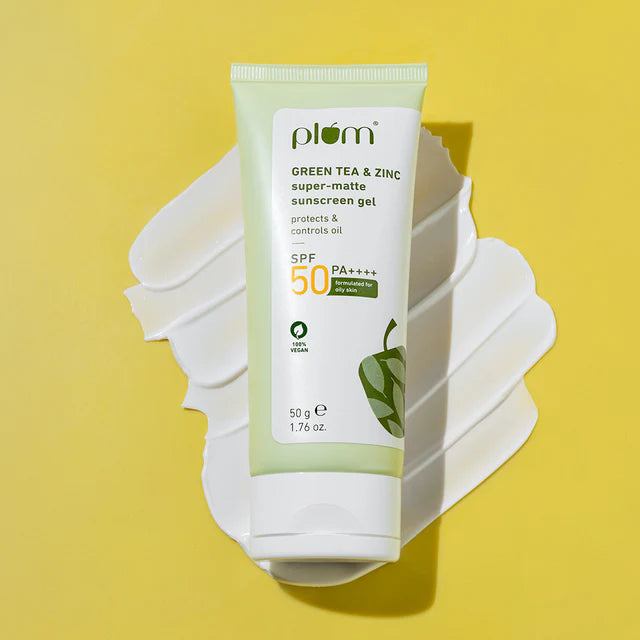Plum - Green Tea & Zinc Super - Matte Sunscreen Gel SPF50 PA+++ (50g)