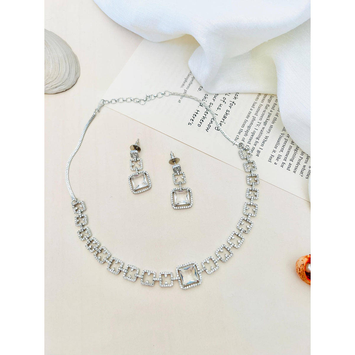 Abdesigns Enchanting American Diamond Necklace White · One Size