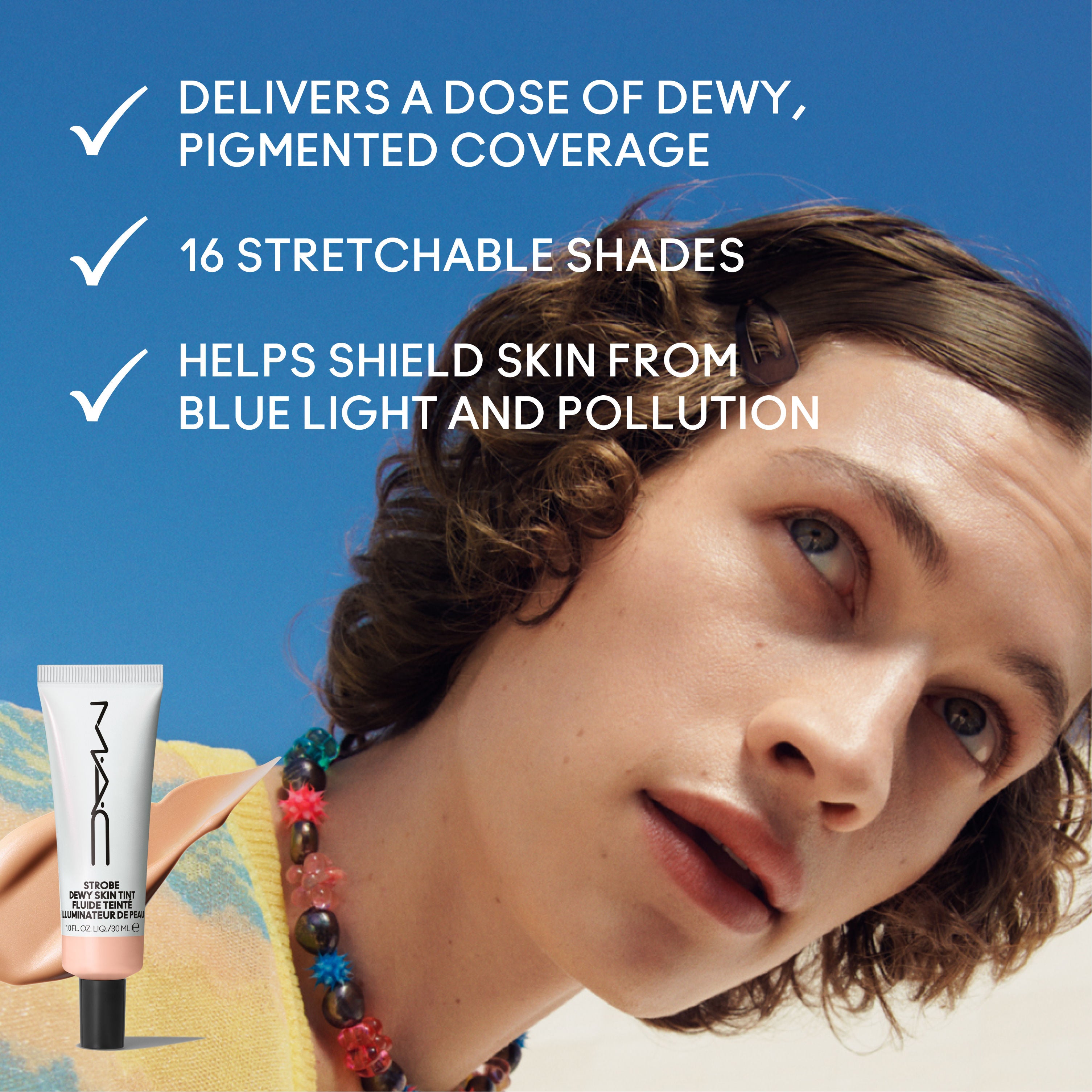 M.A.C Strobe Dewy Skin Tint - Light (1 gms)