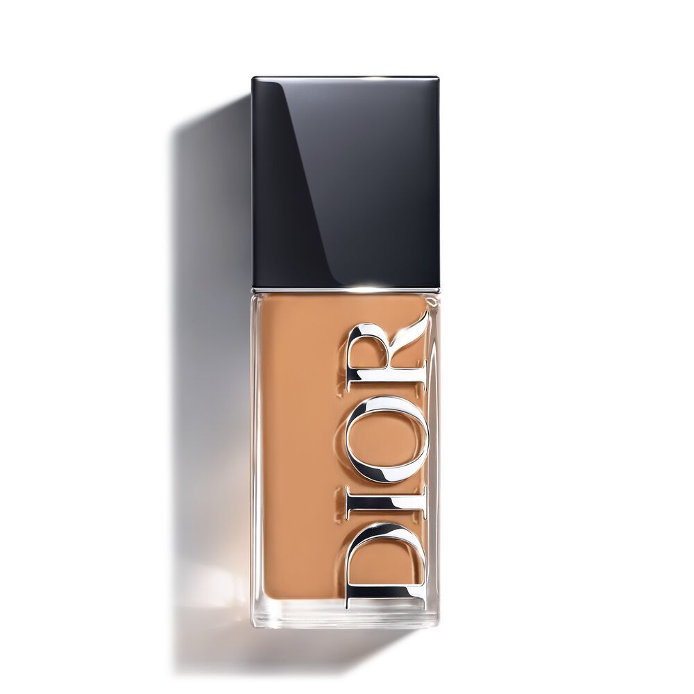 DIOR Forever Skin Glow 24h Hydrating Radiant Foundation - 4.5 Warm (30ml)