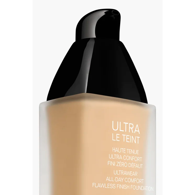 CHANEL Ultra Le Teint Flawless Finish Foundation BD01 30ml