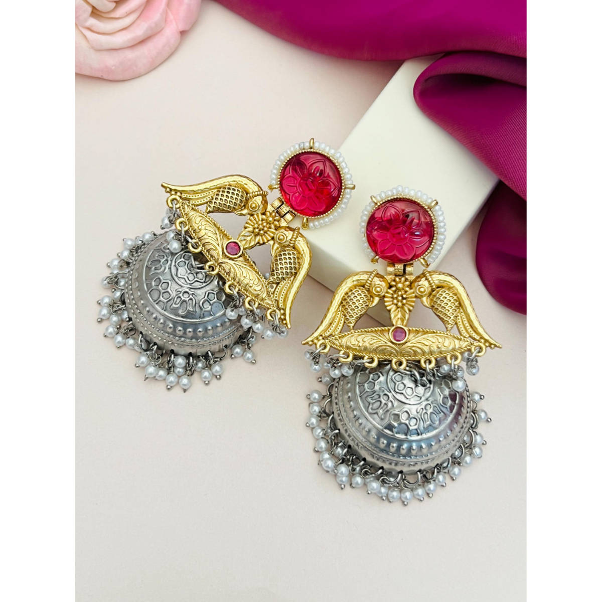 Abdesigns Enchanting Gold Plated Red & White Earrings · One Size