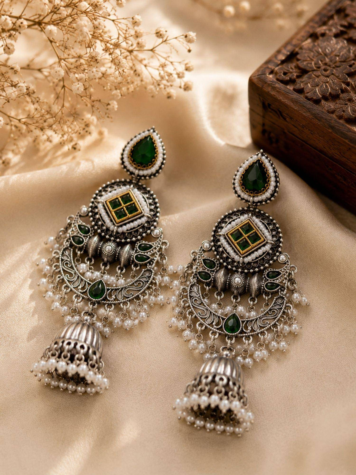 Abdesigns Women Green Stones Brass Pair Of Earrings