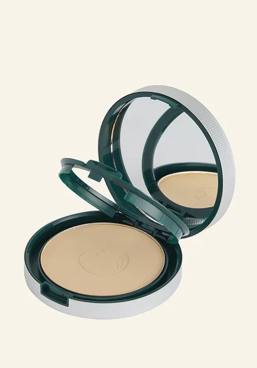 The Body Shop Tea Tree Face Base