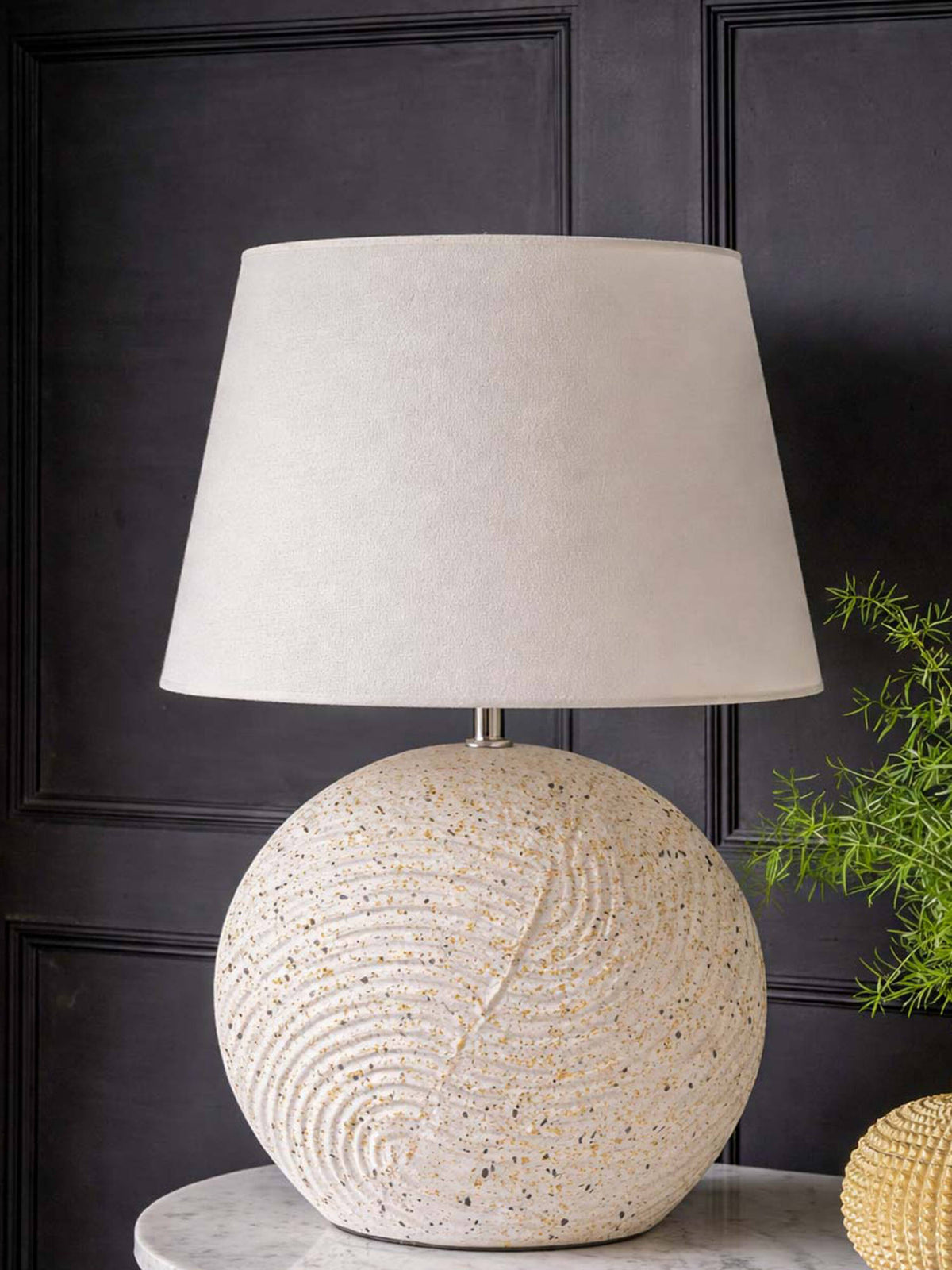 Aarvi Decor White Ceramic Textured Table Lamp · One Size