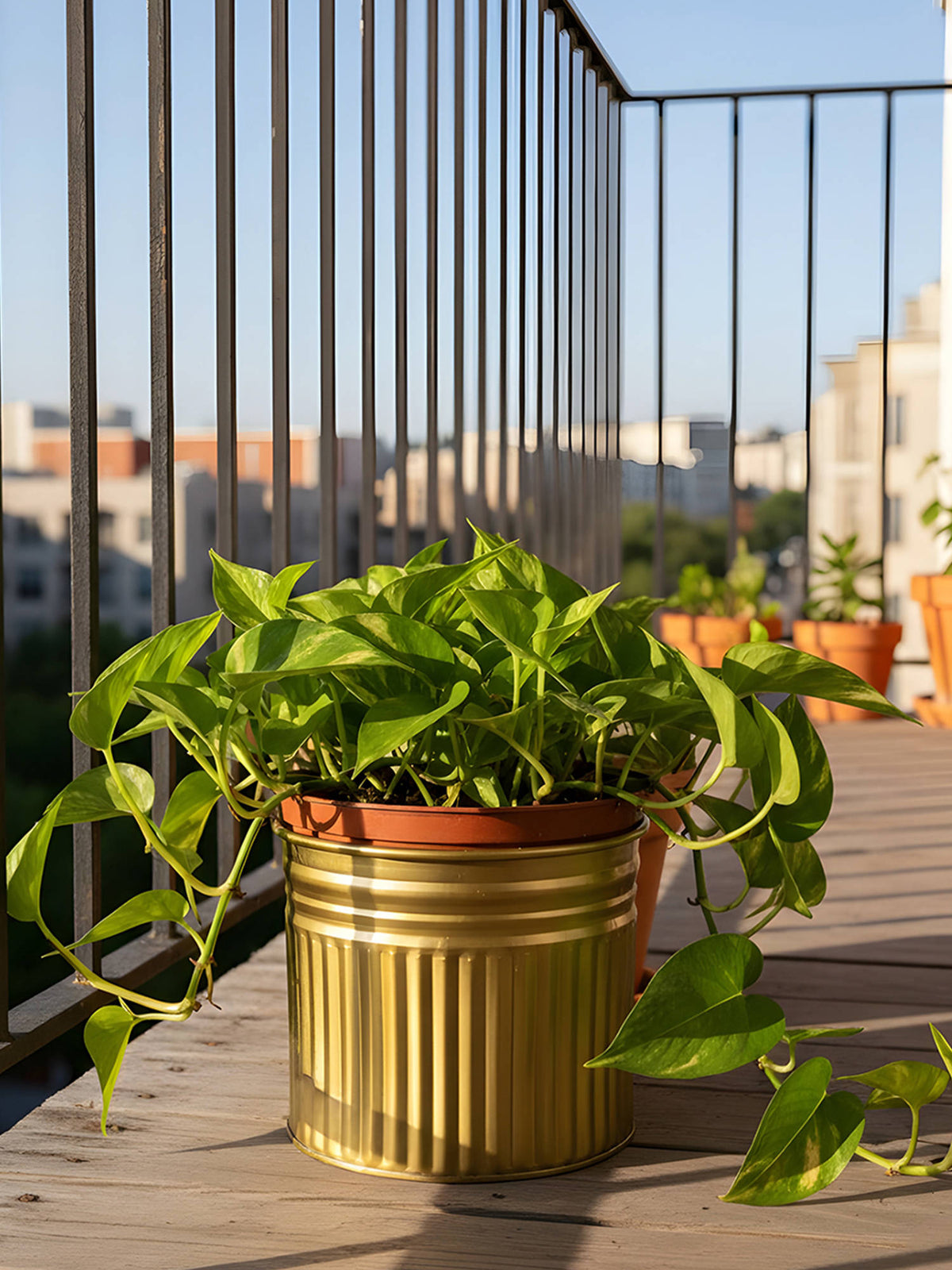 Aarvi Decor Golden Metallic Freestanding Round Radiant Stripes Planter