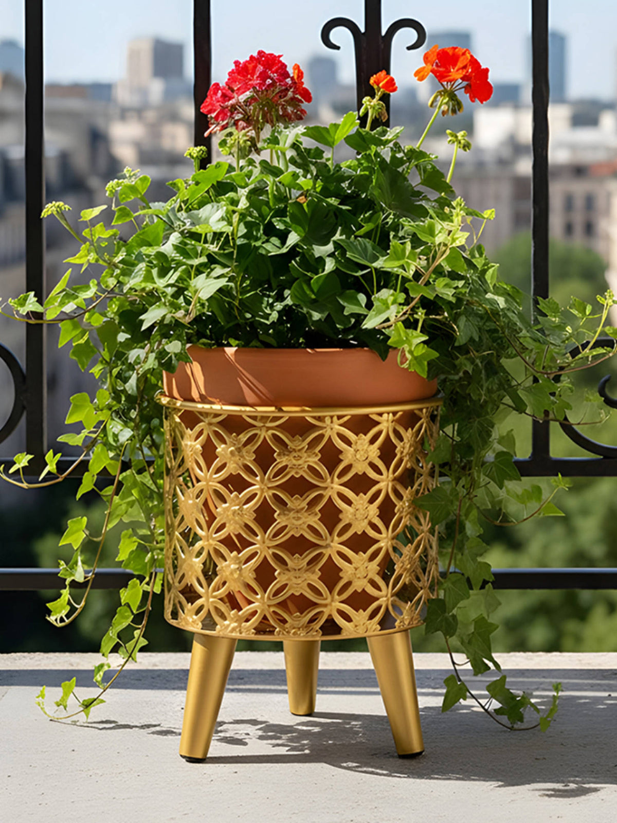 Aarvi Decor Golden Metal And Wood Freestanding Round Bloom Planter