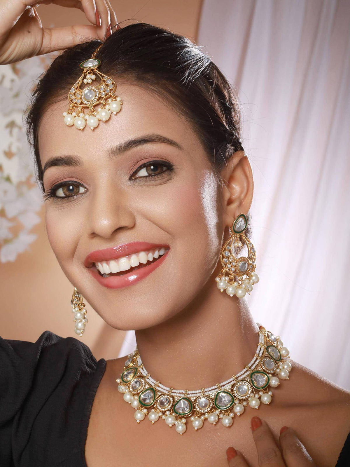 Aatmana Gold-Plated White Kundan-Studded And Pearl Beaded Choker Jewellery Set