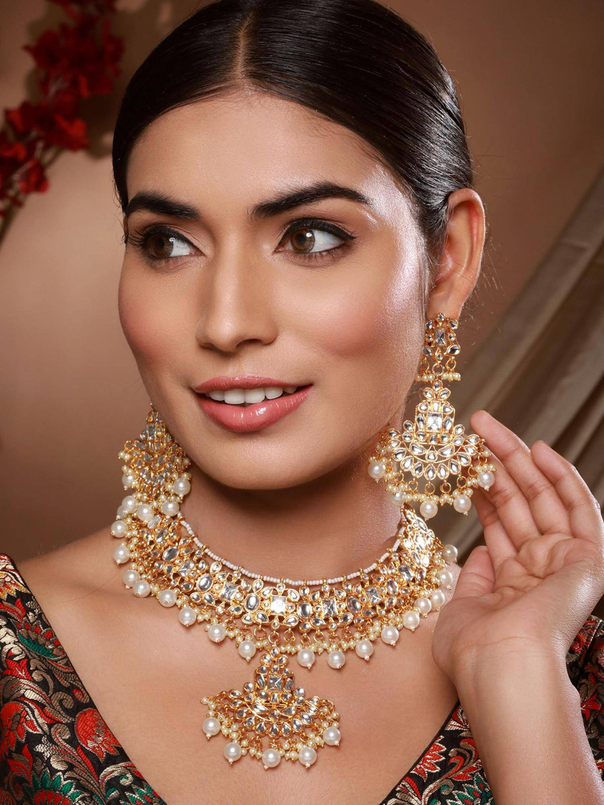 Aatmana Gold Plated Kundan Studded And Faux Pearl Beaded Choker Jewellery Set With Maangtikka