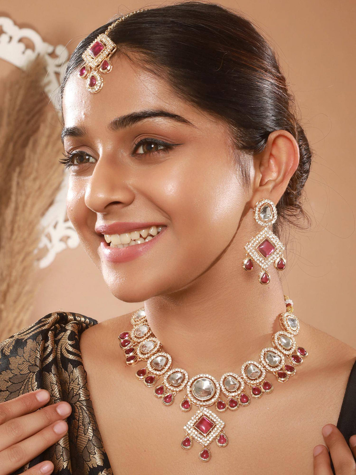 Aatmana Gold Plated Pink Kundan Studded And Beaded Jewellery Set With Maangtikka
