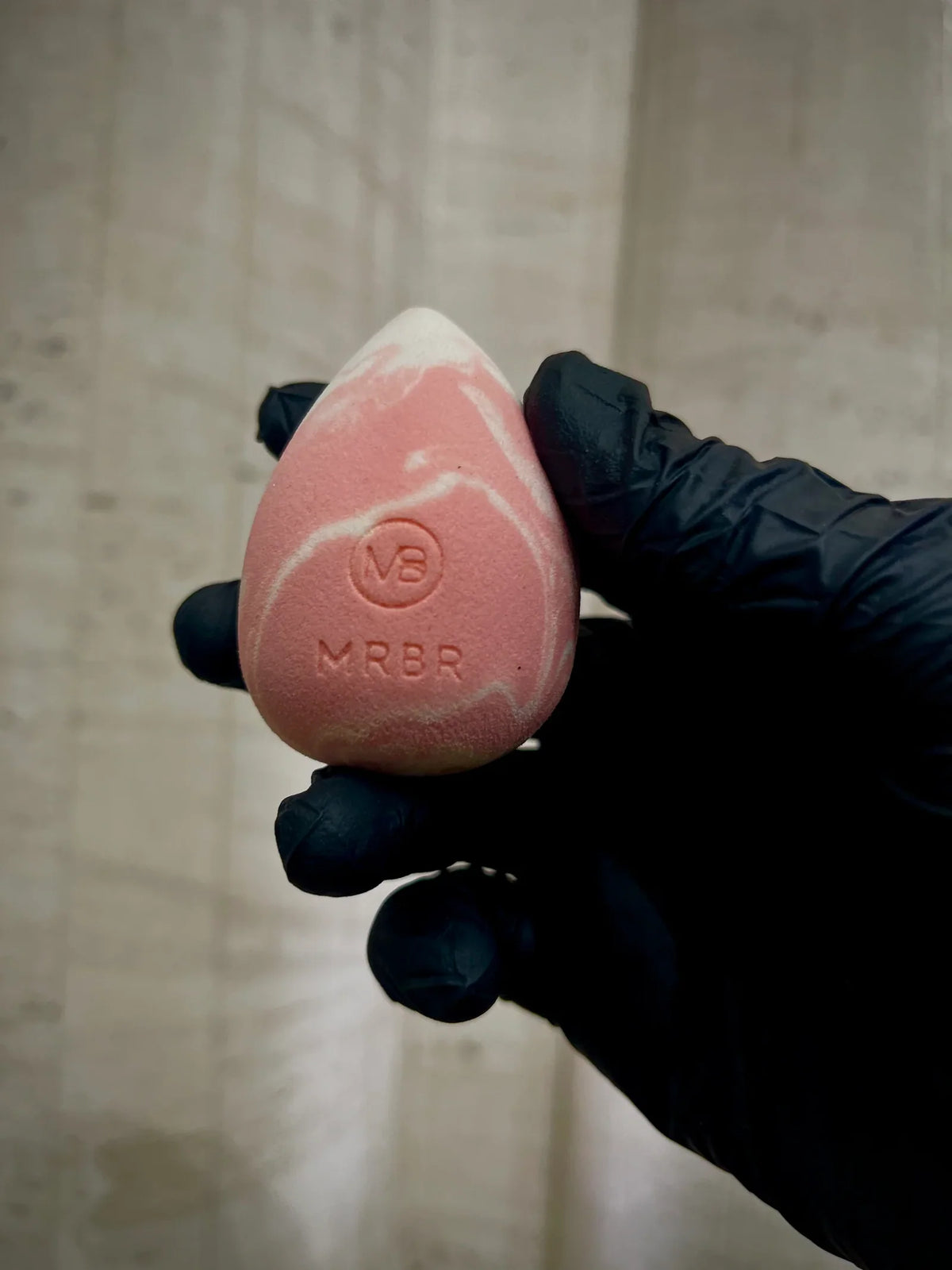 Mani Ram Balwant Rai MRBR SUPER SOFT MAKEUP SPONGE LATEX FREE EVEN COVERAGE ORANGE