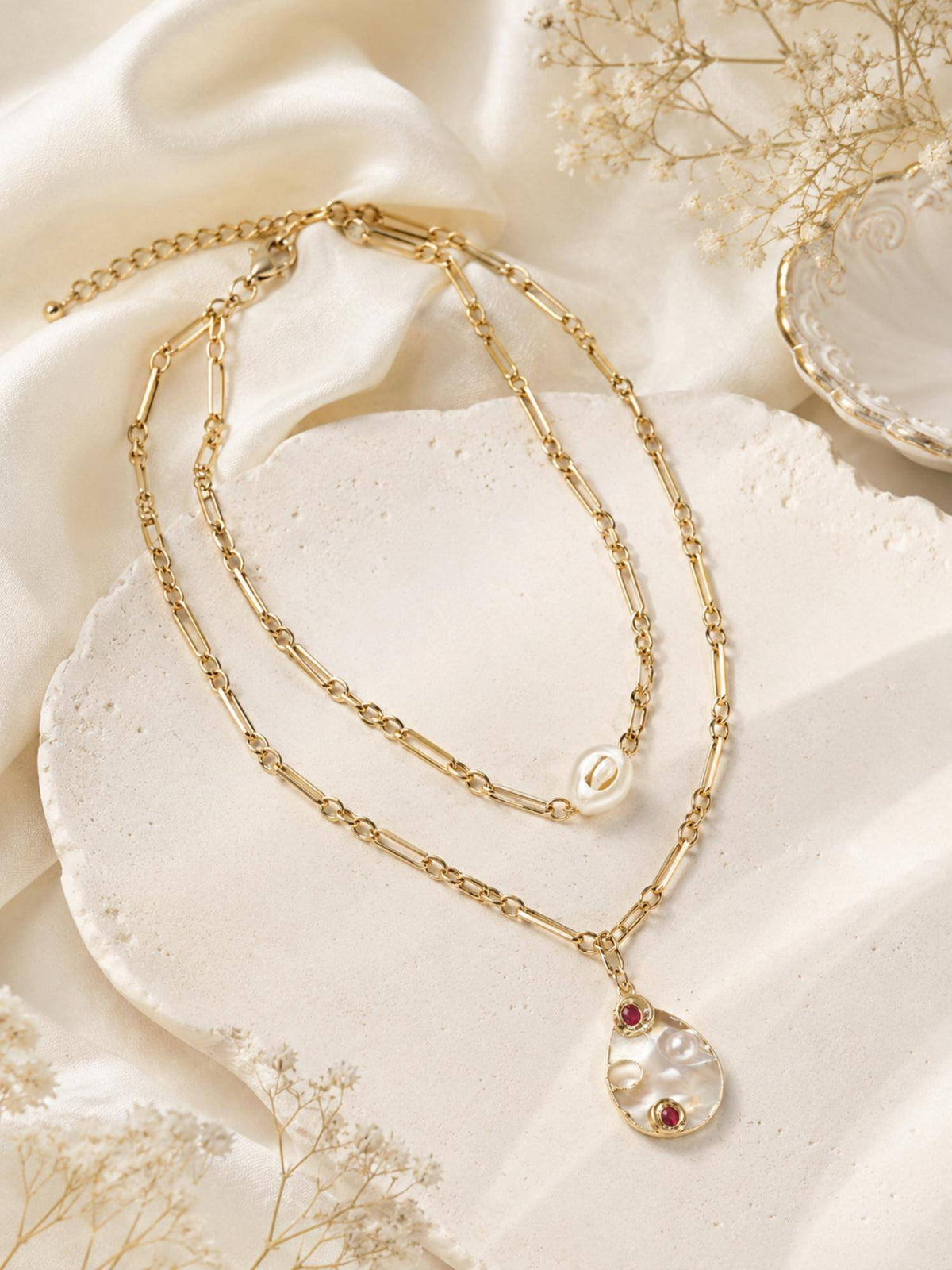 AANURA Double Layer Gold Chain Shell Necklace