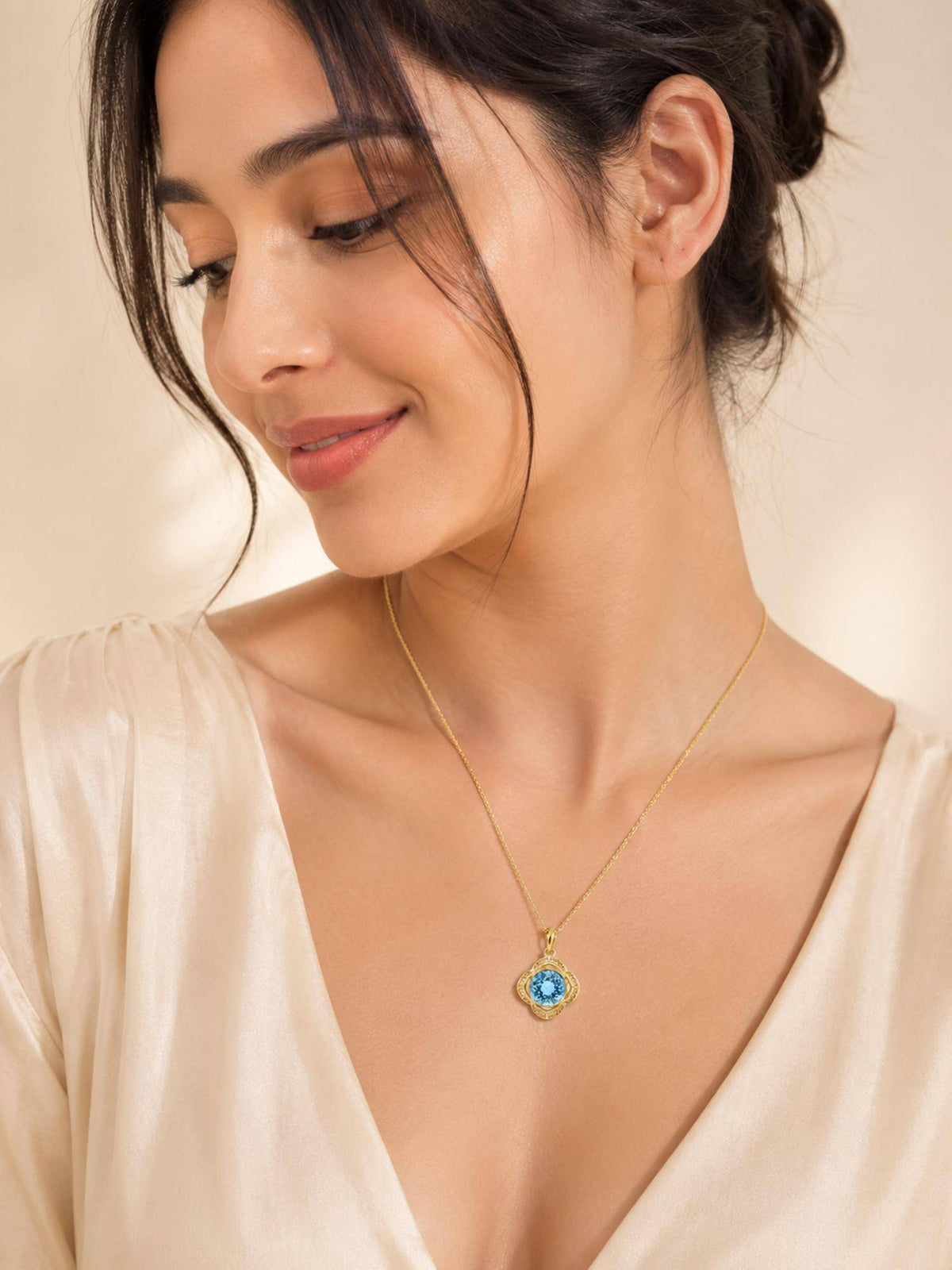 AANURA 18K Gold Plated Blue Flower Halo Crystal Necklace