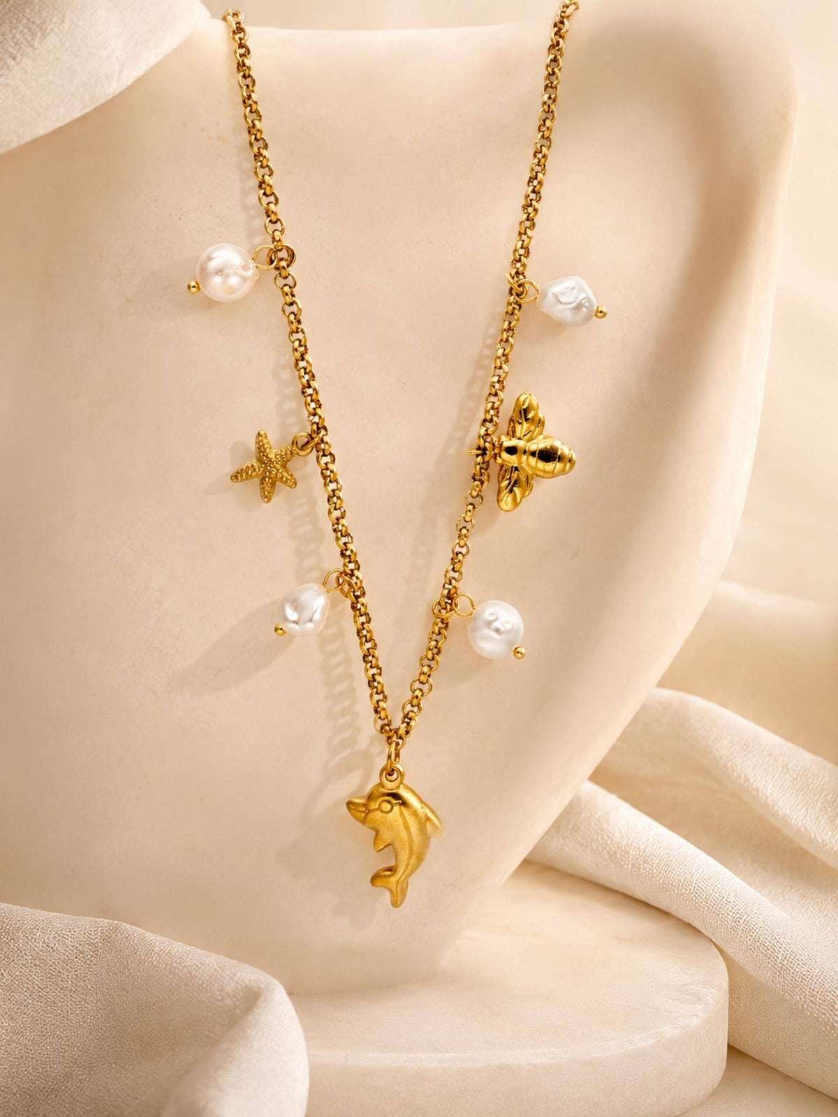 AANURA Dolphin And Pearl Charm Necklace