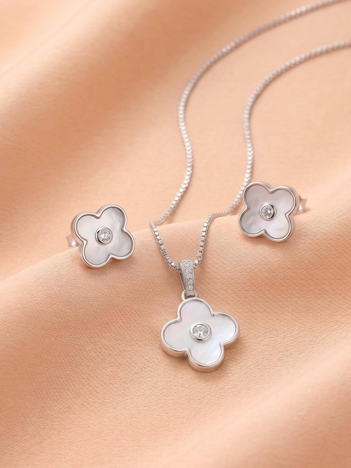 925 SILLER Radiant Four-Leaf Pearl Jewellery Set