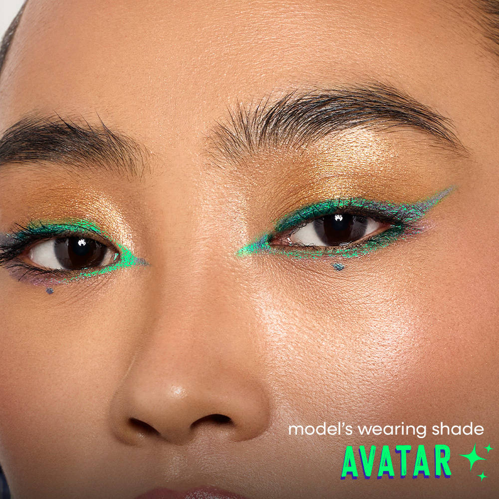 Nykaa Stardust Holographic Long Lasting Waterproof Smudgeproof Chrome Pencil Eyeliner