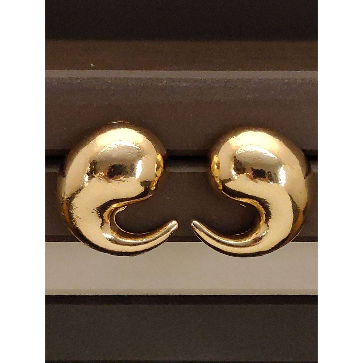 Abdesigns Elegant Gold Plated Stud Earrings Gold