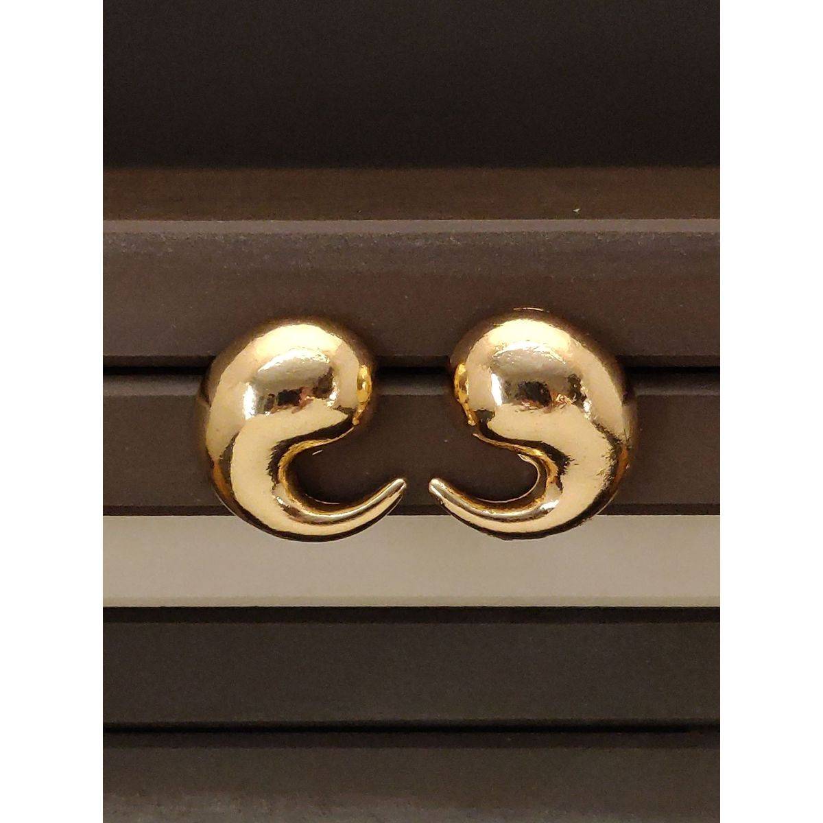 Abdesigns Elegant Gold Plated Stud Earrings Gold
