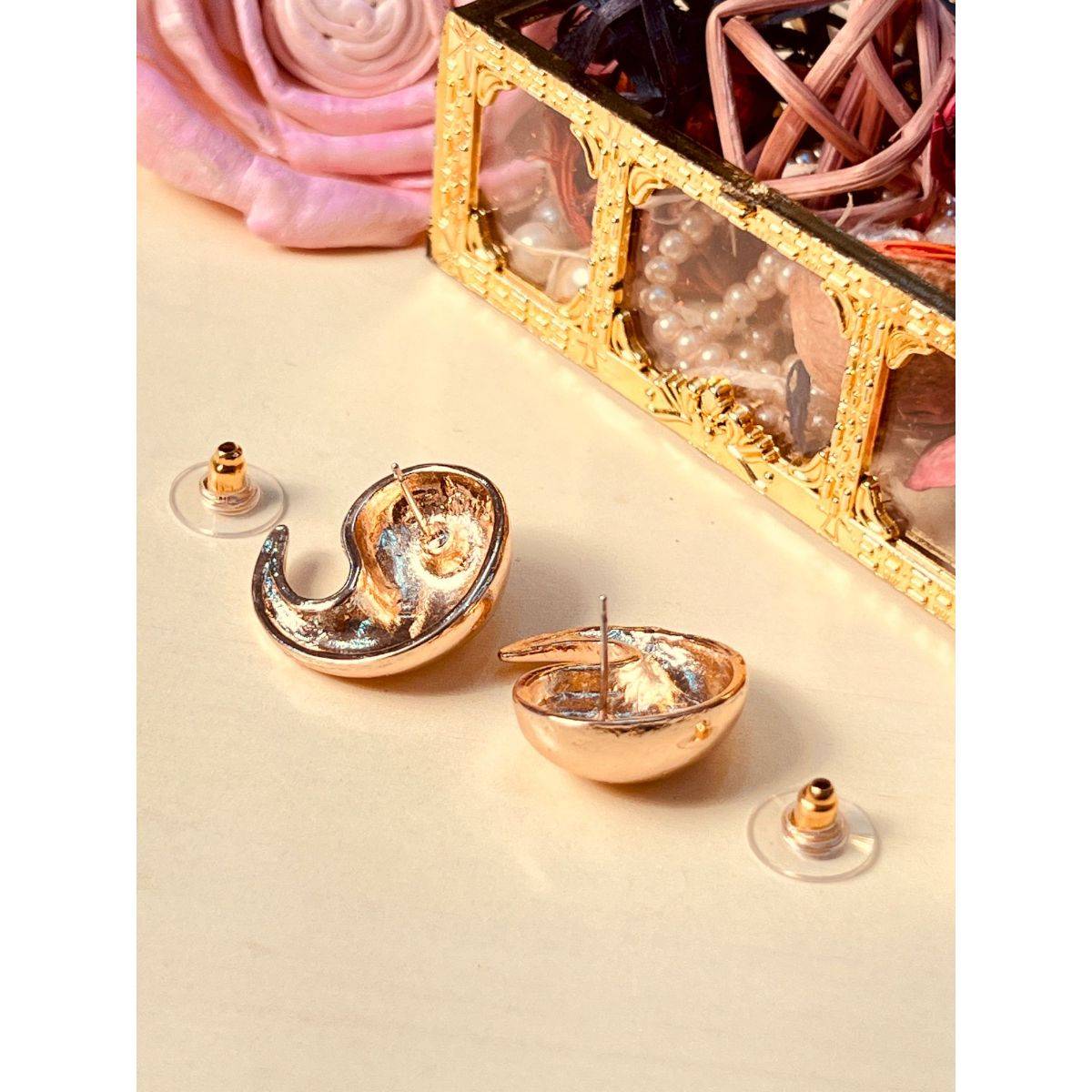 Abdesigns Elegant Gold Plated Stud Earrings Gold
