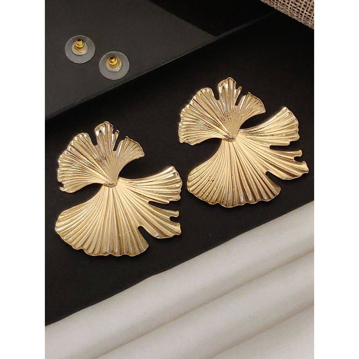 Abdesigns Elegant Gold Plated Stud Earrings Gold