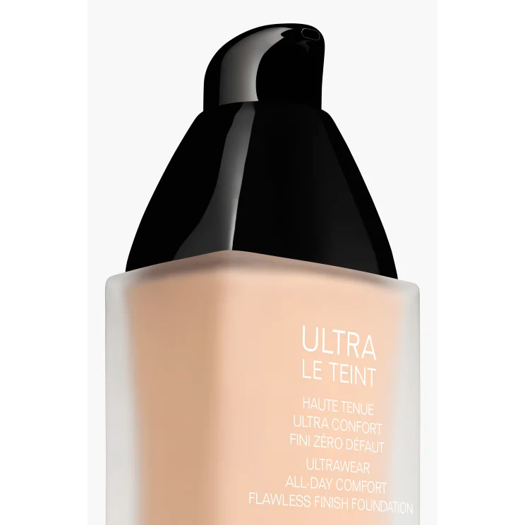 CHANEL Ultra Le Teint Flawless Finish Foundation BD01 30ml