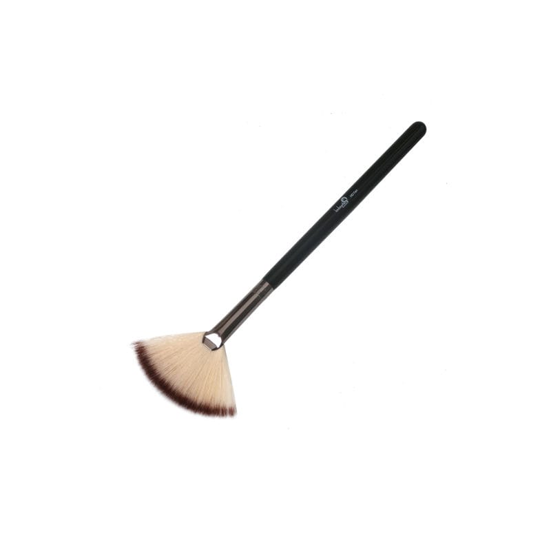 London Pride Cosmetics HD Fan Brush(LP-309) 0.50g