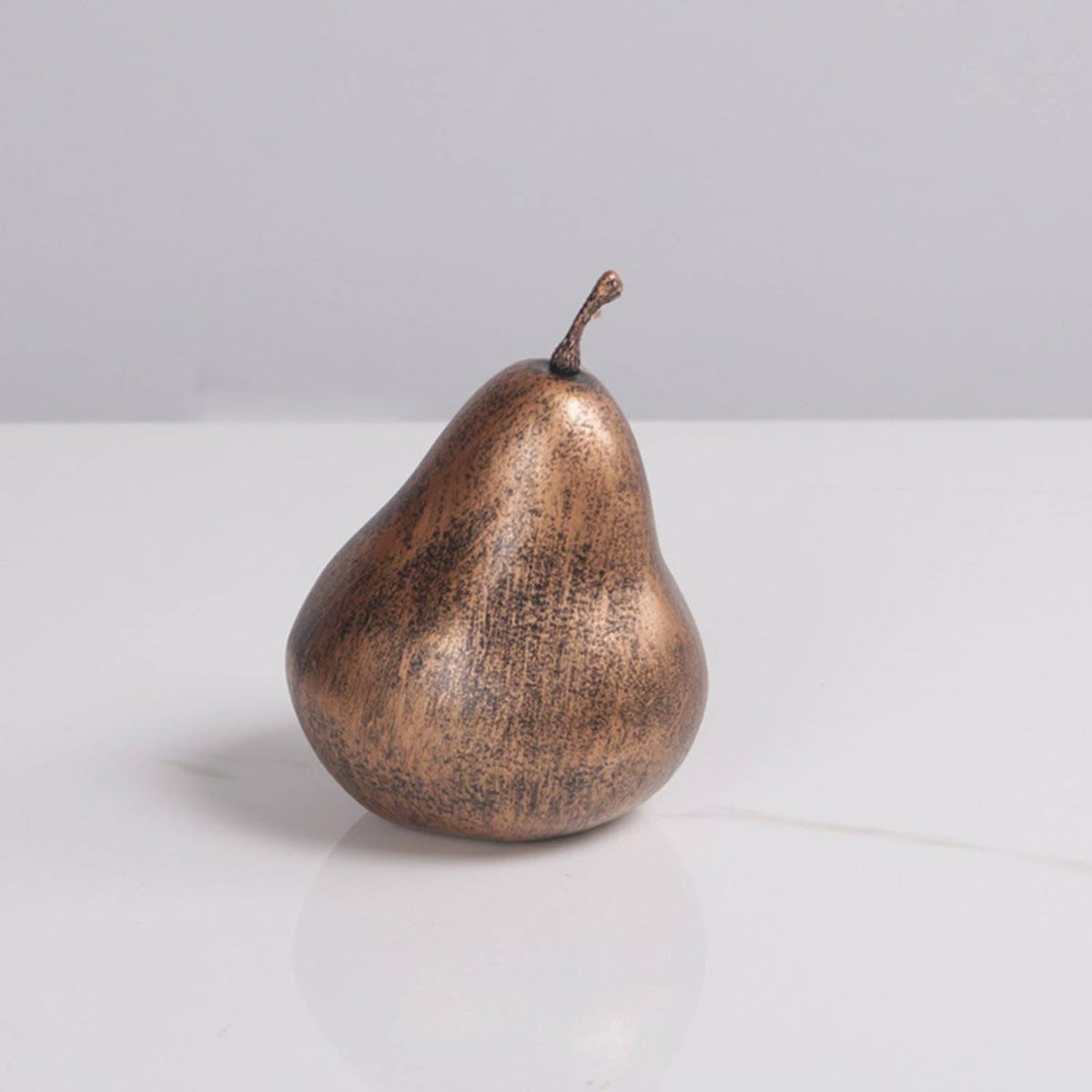 Easy to Clean Pear-Shaped Resin Ornament Compact Mottled Brown Pear Ornament Sculptural Tabletop Accent Versatile for Display Shelf, Living Room, Dining Table,