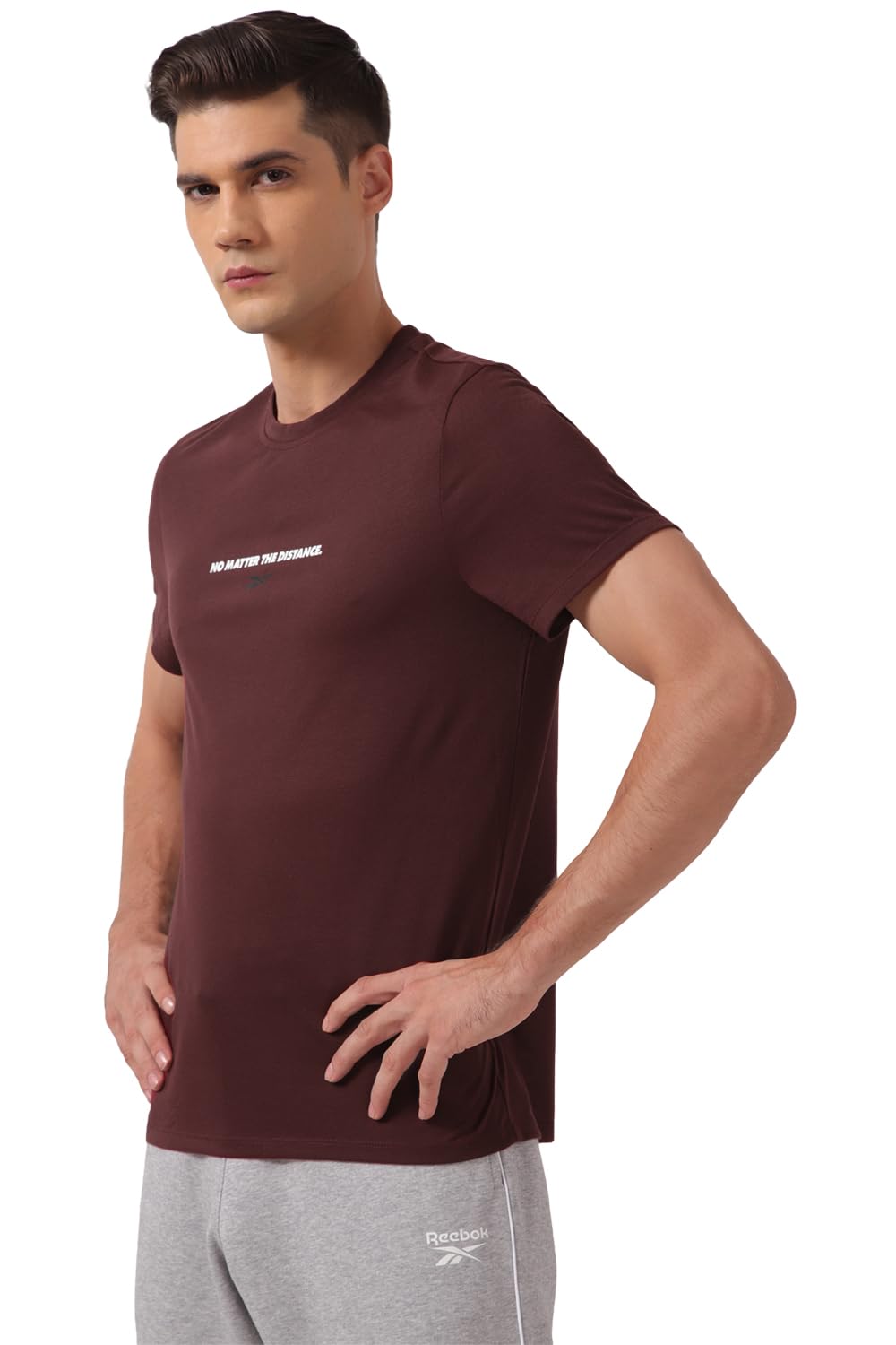 Reebok Men's Regular Fit T-Shirt XS Maroon