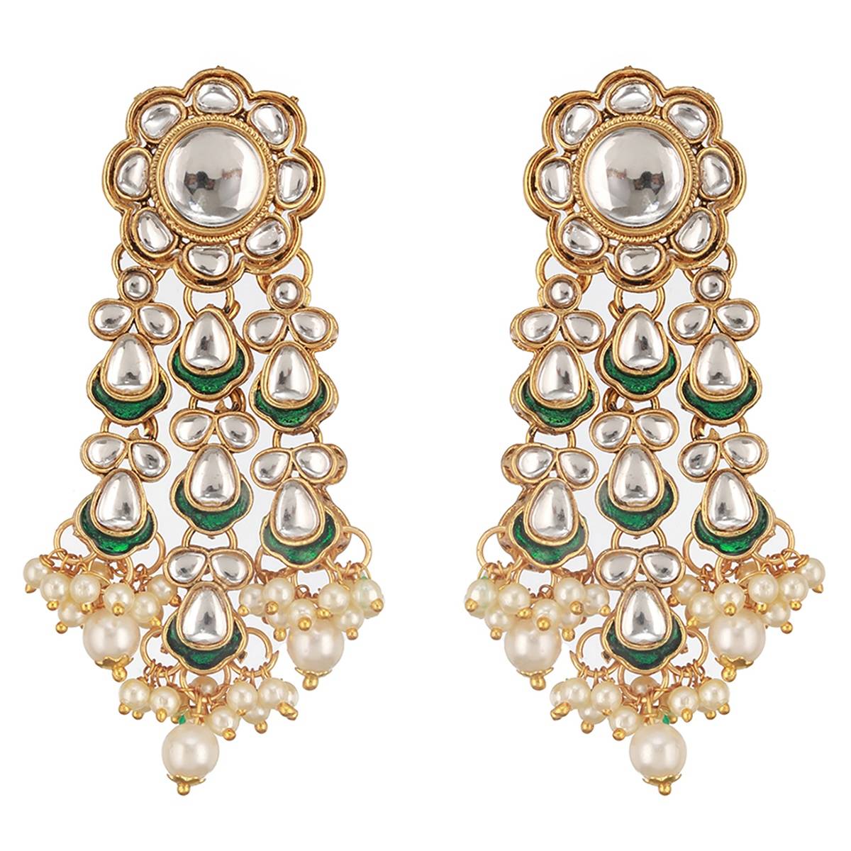 Aatmana Gold-Toned & Kundan & Pearl Studded Green Enamelled Maang Tikka with Earring Set