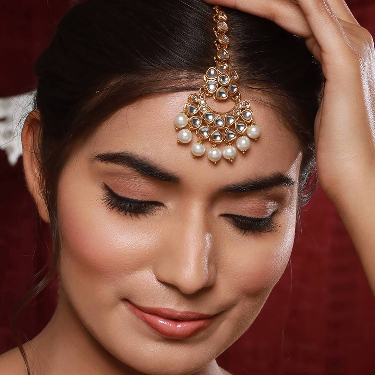 Aatmana Gold-Plated & Off-White Artificial Stone-Studded Beaded Maang Tikka