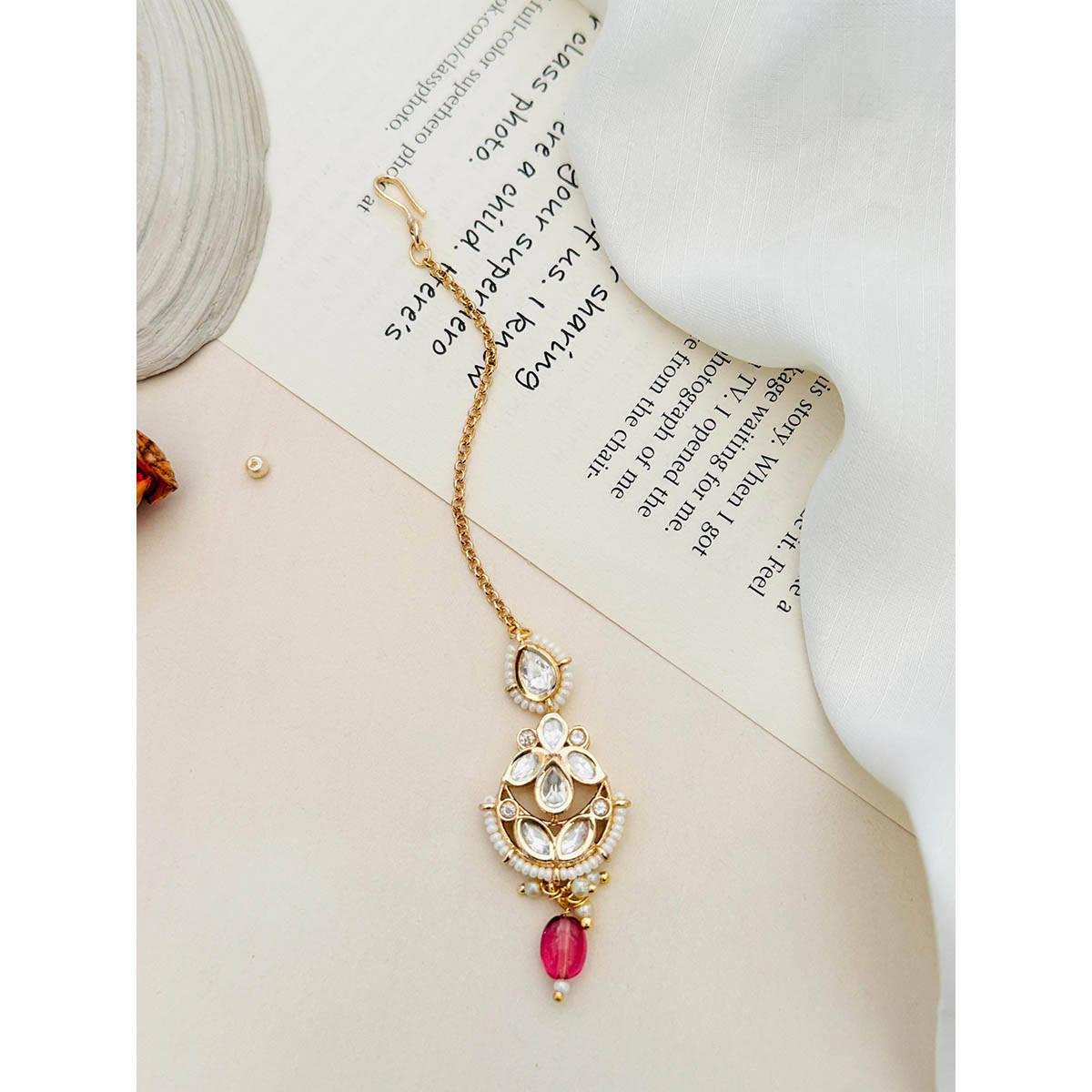 Abdesigns Gold-Plated Pink Polki Kundan Studded Maangtikka