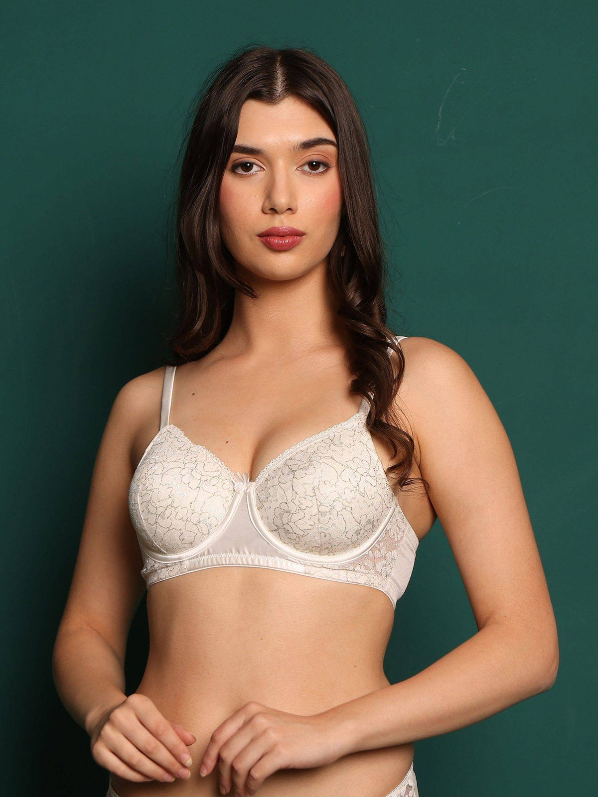 2PEACE White Lightly Padded Underwire Self Design Seamed Bralette Bra