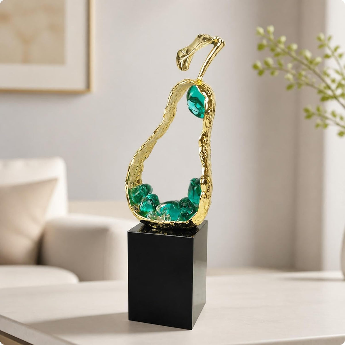 CALANDIS Pear-Shaped Tabletop Ornament Textured Gold-Tone Pear Decor with Pedestal Base Elegant for Desk Display, Office Décor, Reception Areas Pear Crystal Bas
