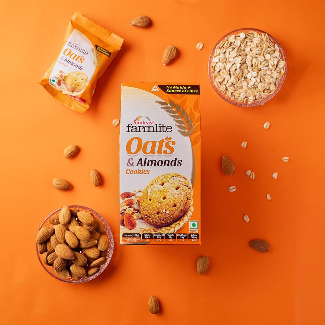Sunfeast Farmlite Oats and Almonds Bundle Pack, 900 g