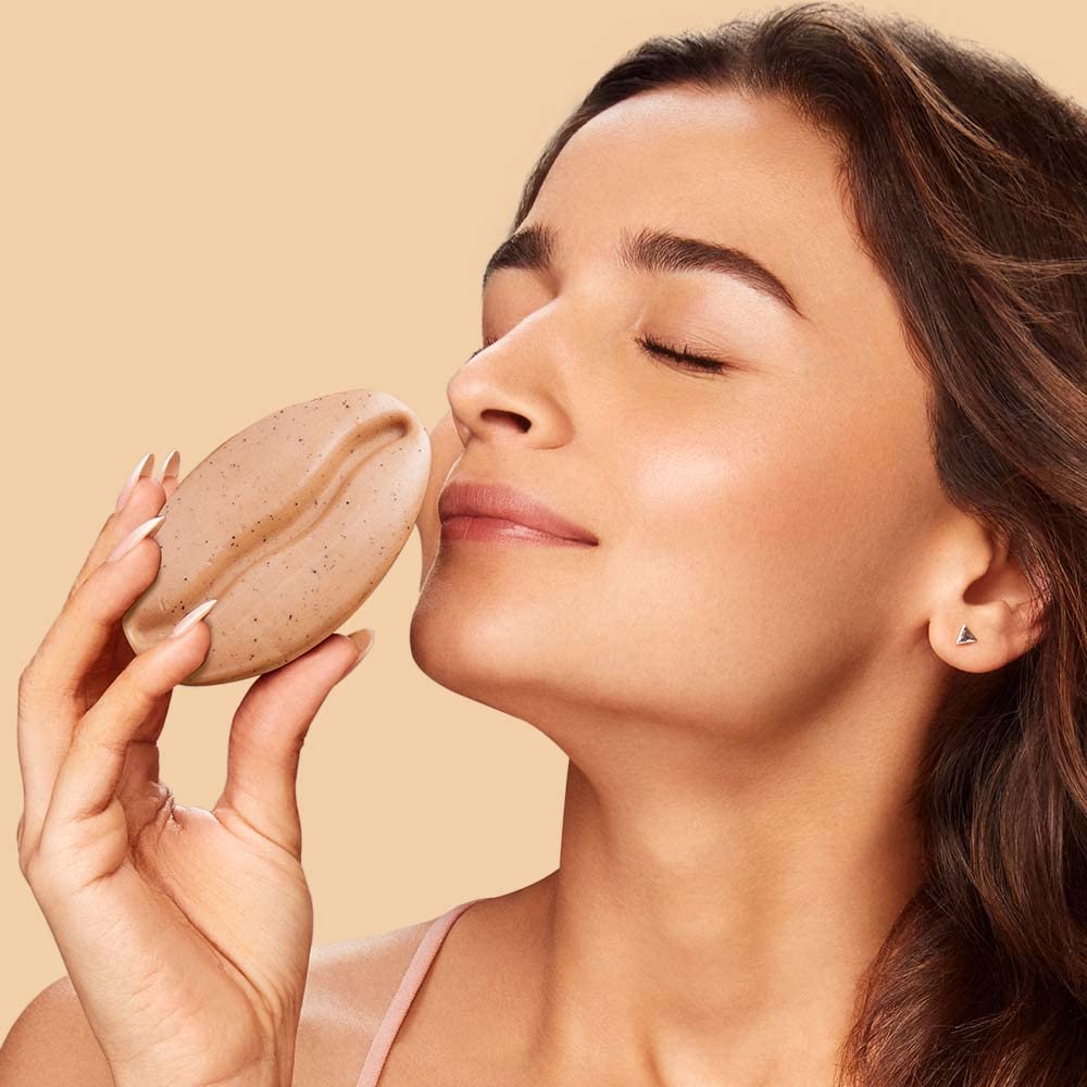 mCaffeine Exfoliating Tan Removal Soap with Coffee,Almond Milk & Caramel|De Tan Bathing Soap for Polishing & Moisturizing the Skin|Bean Shaped Soap for bath wit