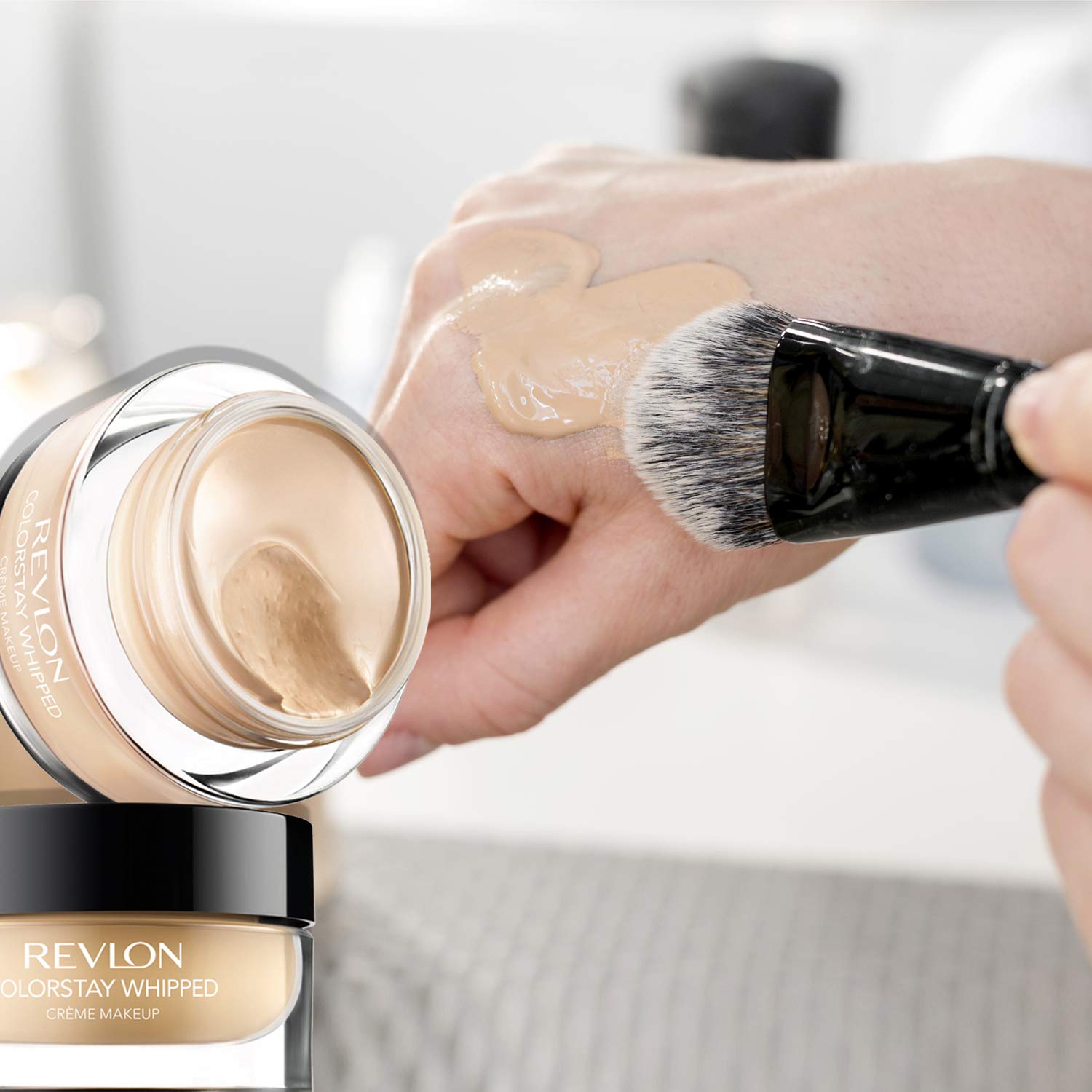 REVLON Colorstay Whipped Crème MakeupUltra-Light, Bouncy, Whipped Formula for A Flawless Look for Upto 24HR, Natural Ochre (180)