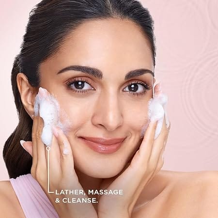 POND'S - Bright Beauty Anti-Dullness & Brightening Facewash With Niacinamide (200g)