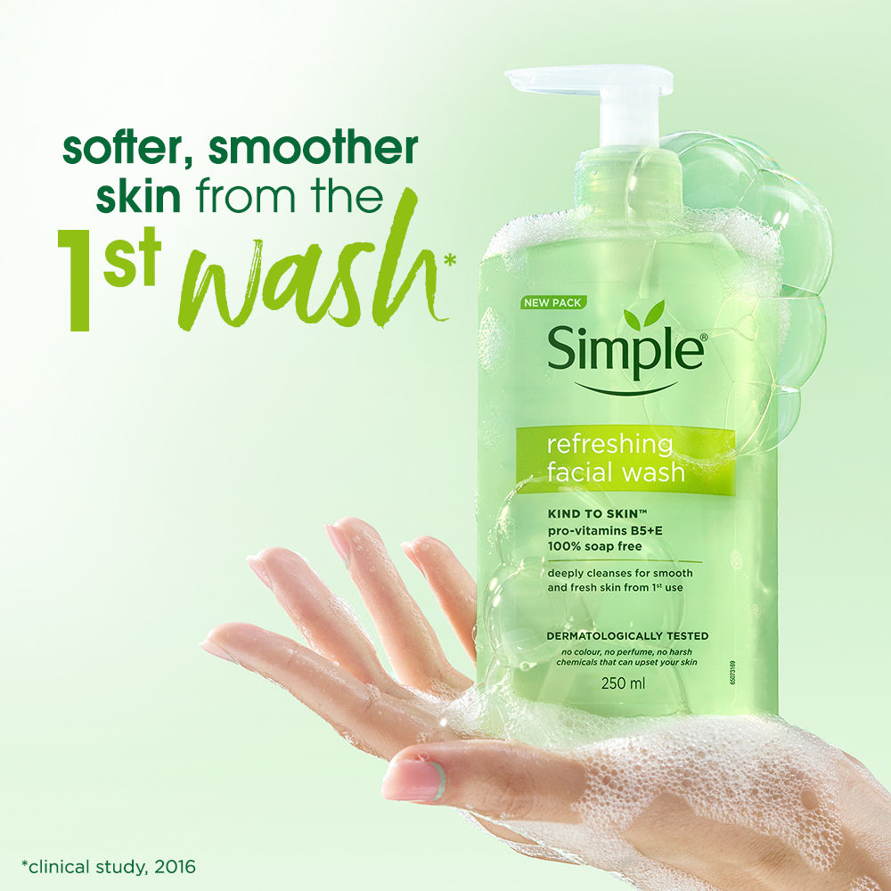Simple Kind to Skin Refreshing Facewash Mild Face Wash for Sensitive Skin (250ml)