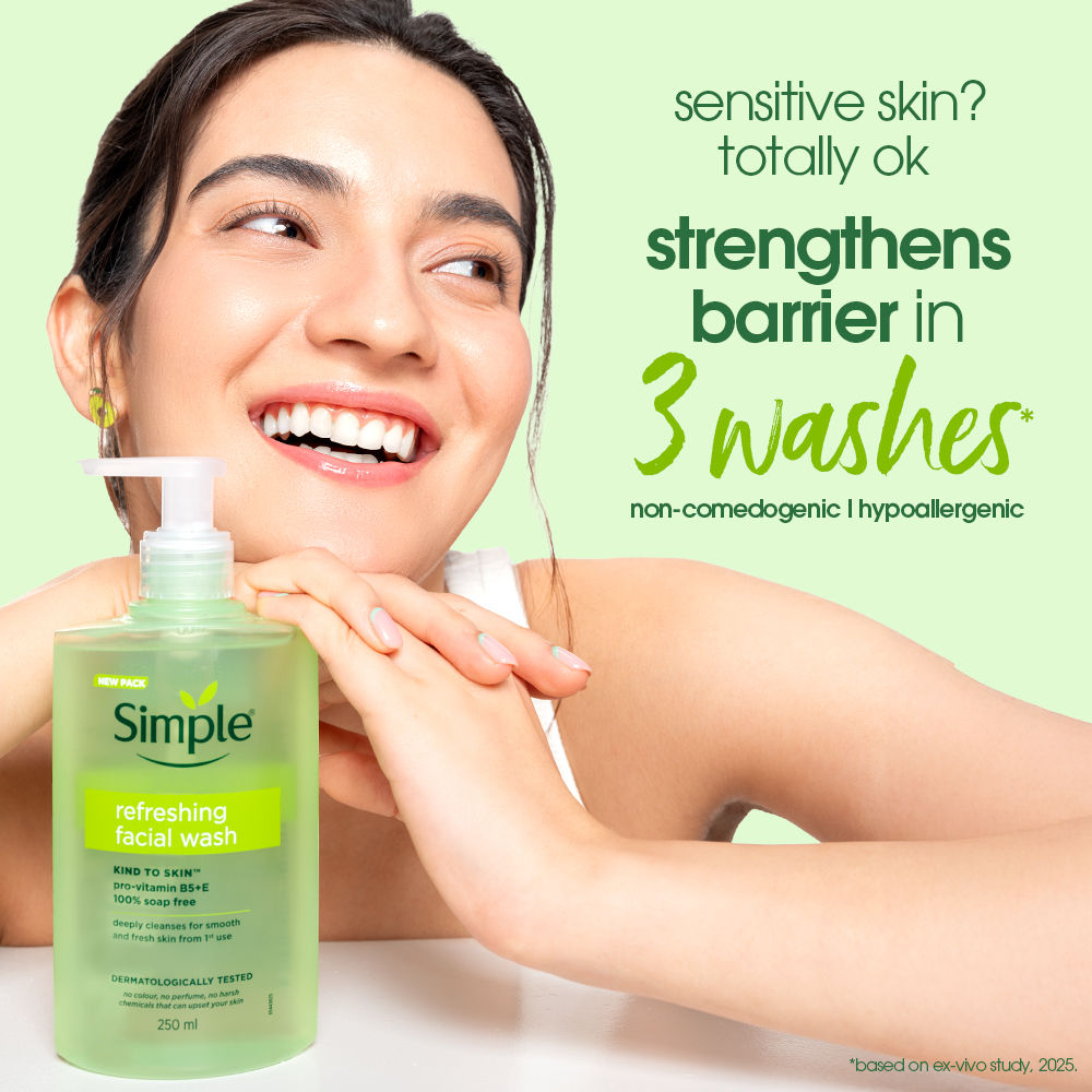 Simple Kind to Skin Refreshing Facewash Mild Face Wash for Sensitive Skin (250ml)