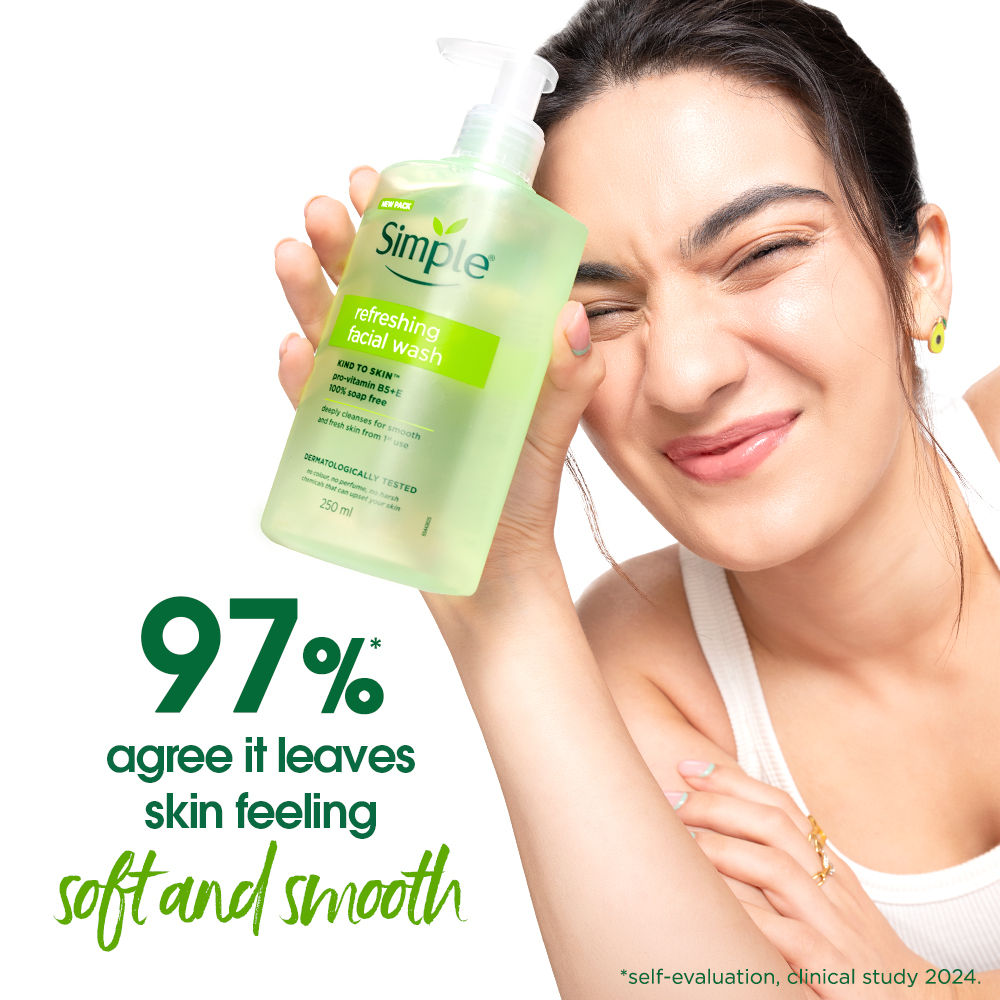 Simple Kind to Skin Refreshing Facewash Mild Face Wash for Sensitive Skin (250ml)