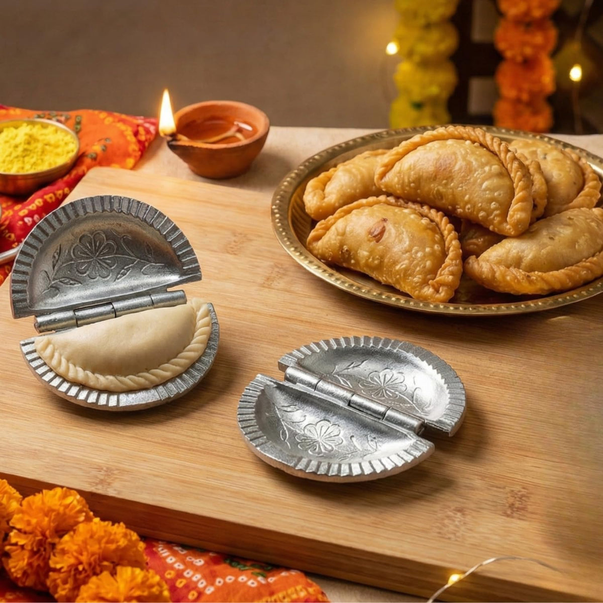 Sakoraware Aluminium Gujiya Karanji Dumpling Maker | Gujia Karjikai Kadubu Kollukattai Mould Cutter Sacha Machine Kitchen Molds for Ganesh Chaturthi Holi Diwali