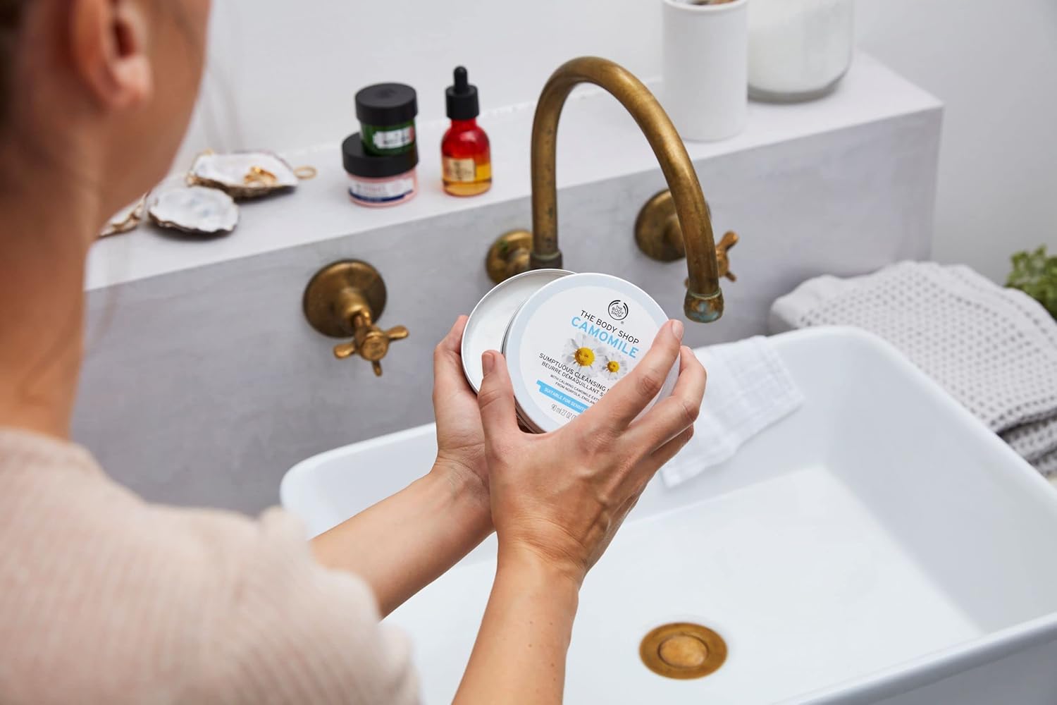 The Body Shop Camomile Sumptuous Cleansing Butter, 2.7 OzThe Body Shop Camomile Sumptuous Cleansing Butter, 2.7 Oz