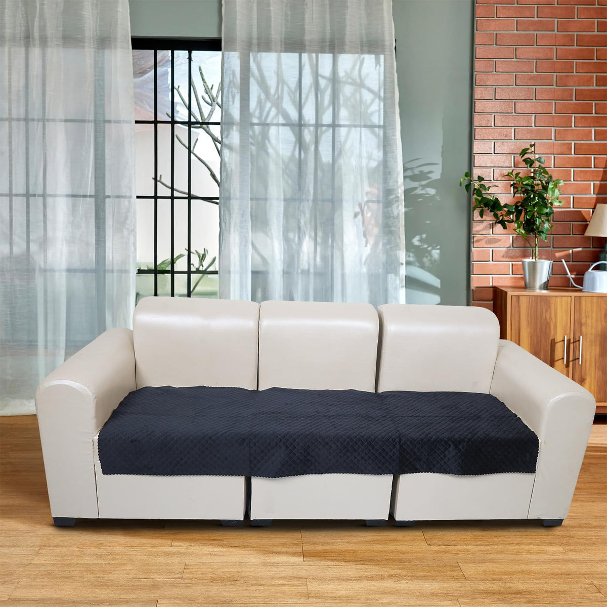 Velvet Quilted 3 Seater Sofa Cover – Non-Slip Fit Couch Protector, Universal Seat Mat, Soft Machine Washable Quilted Velvet Sofa Runner for Daily Use (Jet Black
