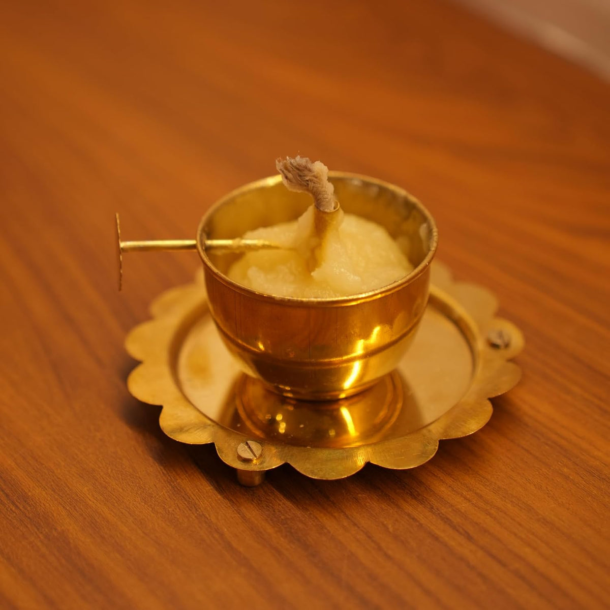 Brass Akhand Jyoti Diya Oil Lamp with Adjustable Bati Knob | Lifting Screw Wick Holder & Borosilicate Glass Cover | Large Size, 200 ml Oil Capacity, Stay Lit fo