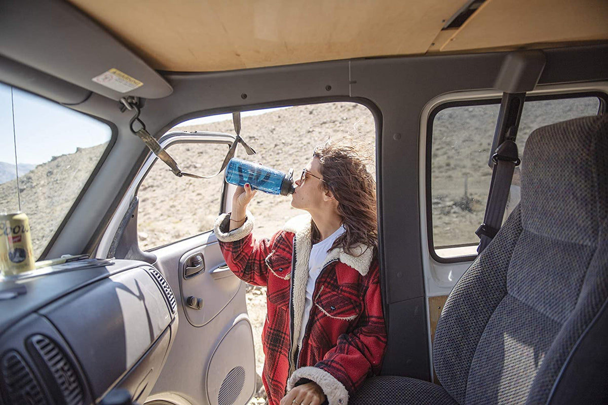 CamelBak Chute Mag BPA Free Water Bottle with Tritan Renew, 50oz, Oxford 1500 ml Blue