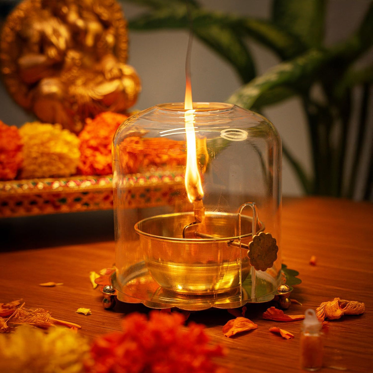 PrettyKrafts 250ml Brass Akhand Jyot Diya with Adjustable Bati Knob, Wick Lifting Screw Lever & Borosilicate Glass Cover (Large Size, 250ml Oil Capacity, Burns