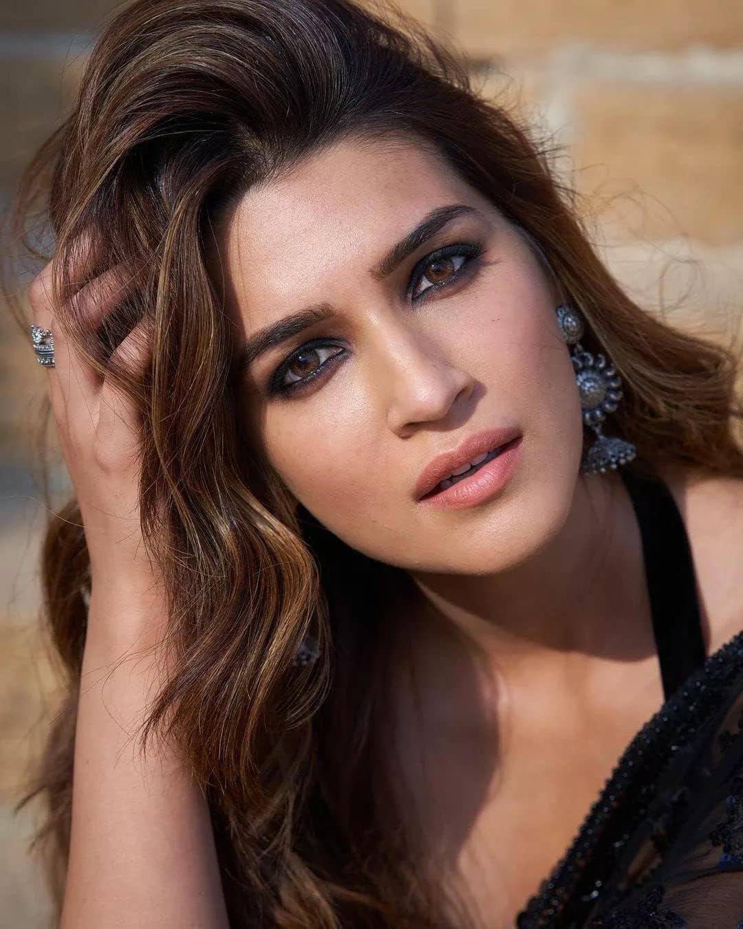 Sidhidata Women's Sequence Work Georgette Saree With Blouse Piece (Kriti Sanon Sequence) Black