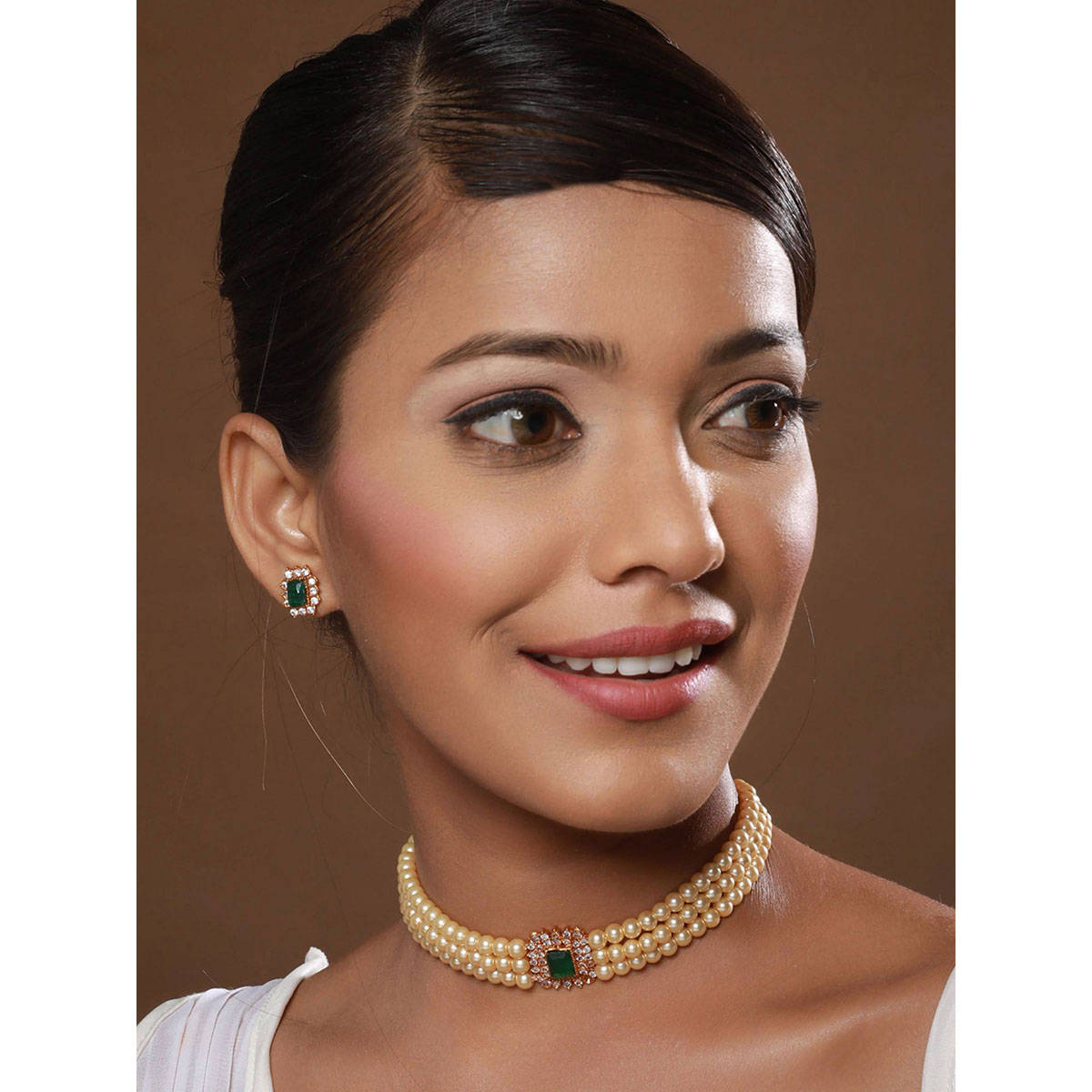 Aatmana Gold-Toned And Green Gold-Plated Multi Layer Pearl Choker Jewellery Set