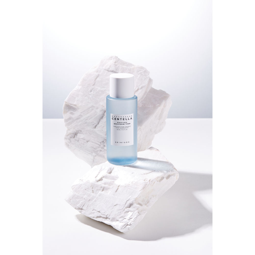 Skin1004 Madagascar Centella Hyalu-Cica Brightening Toner (30ml)