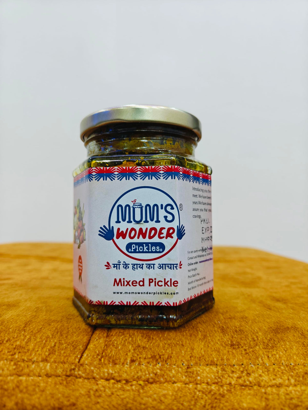 Mom's Wonder Pickles Mixed Pickle, Homemade, Kachi Ghani Mustard Oil, No Added Preservatives, No Added Chemicals, No Added Artificial Colour, Glass Jar